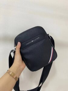 **Tommy Hilfiger Men's Crossbody Bag** - Image 5
