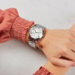 w1070l1-guess-watch-women-silver-metal-solar