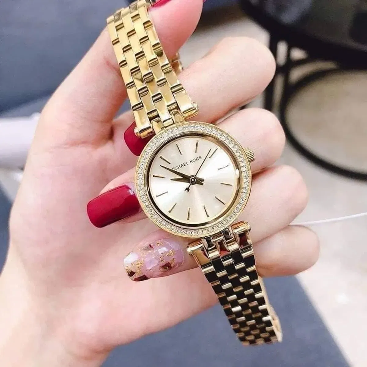 mk3295-michael-kors-watch-women-crystals-gold-dial-metal-stainless-steel-golden-strap-quartz-battery-analog-three-hand-darci-petite_12