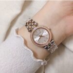 ⁦ساعة مايكل كورس للنساء MK3298⁩ - الصورة ⁦9⁩